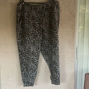 Ideology Women’s Plus Size Animal Print Fleece Jogger Pants Pockets Size 3X NEW